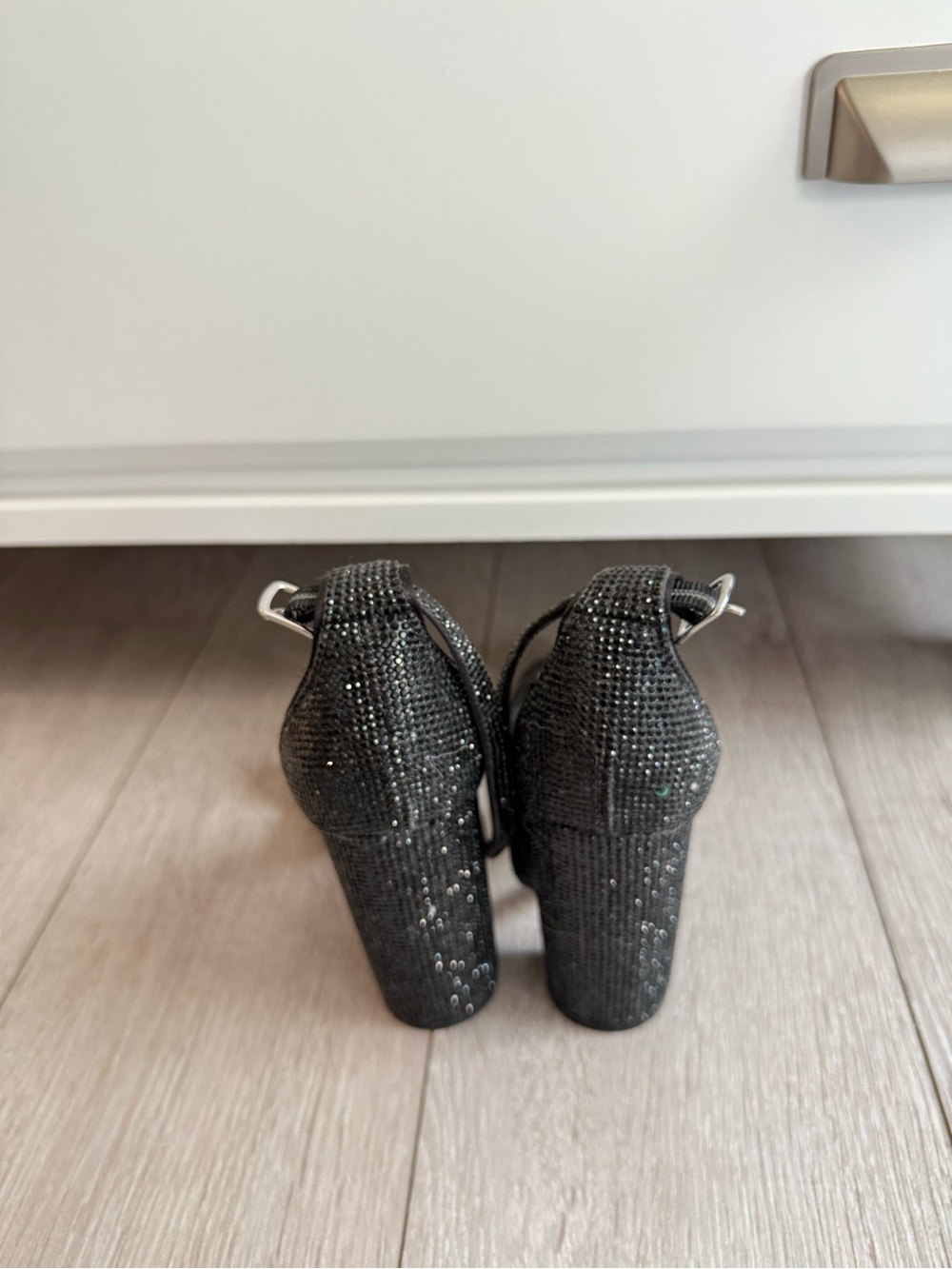 Steve Madden Black Glitter Block Heel Sandals with Ankle Strap - Picture 3 of 3